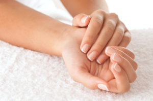 Cuida y protege tus manos con Repavar espuma de manos regeneradora